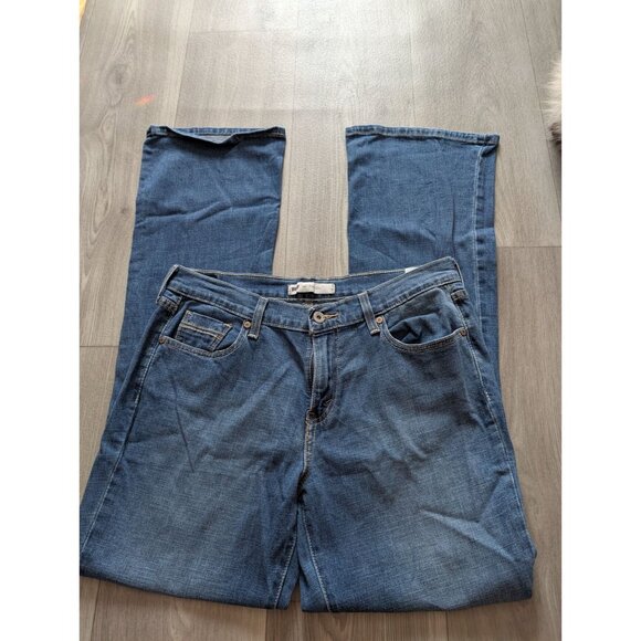 Levis 515 Boot Cut Jeans Womens Size 10L Medium Wash Denim Casual Style - Picture 1 of 6